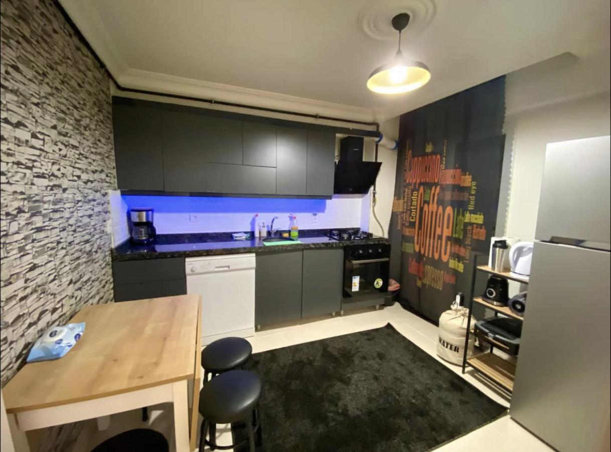 Cozy Big Sisli Apartment , Ac, Modern &For Family,Friendly In Center Istanbul Exterior photo